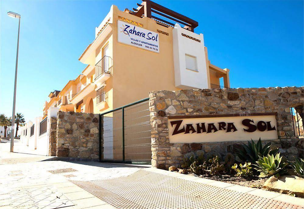 Zahara Sol Villas Y Apartamentos By Qhotels サアラ・デ・ロス・アトゥネス エクステリア 写真
